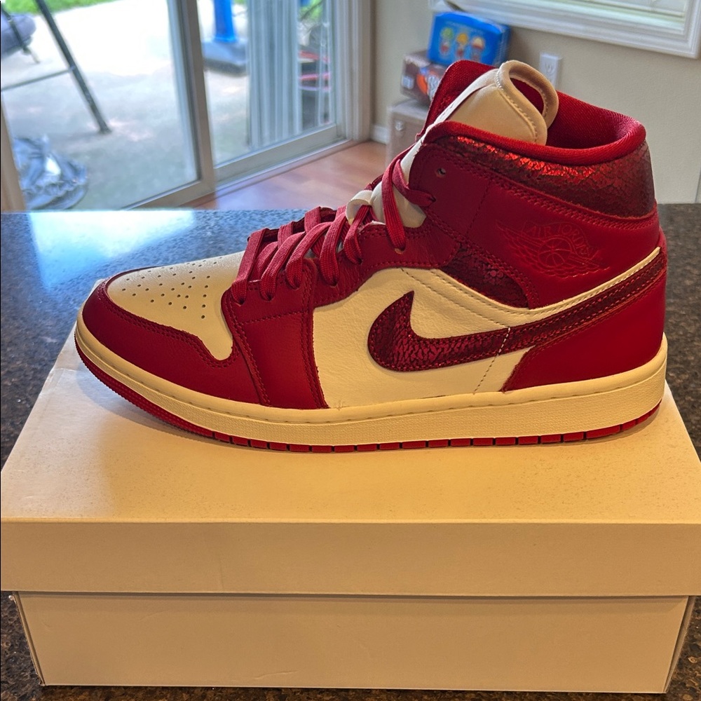 Women Jordan 1 Red and White High-Top Sneakers